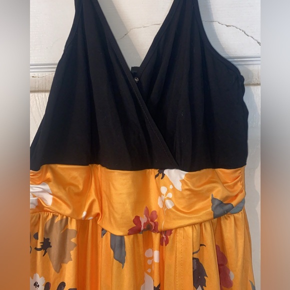 Floral Yellow and Black Maxi Dress - Picture 3 of 7